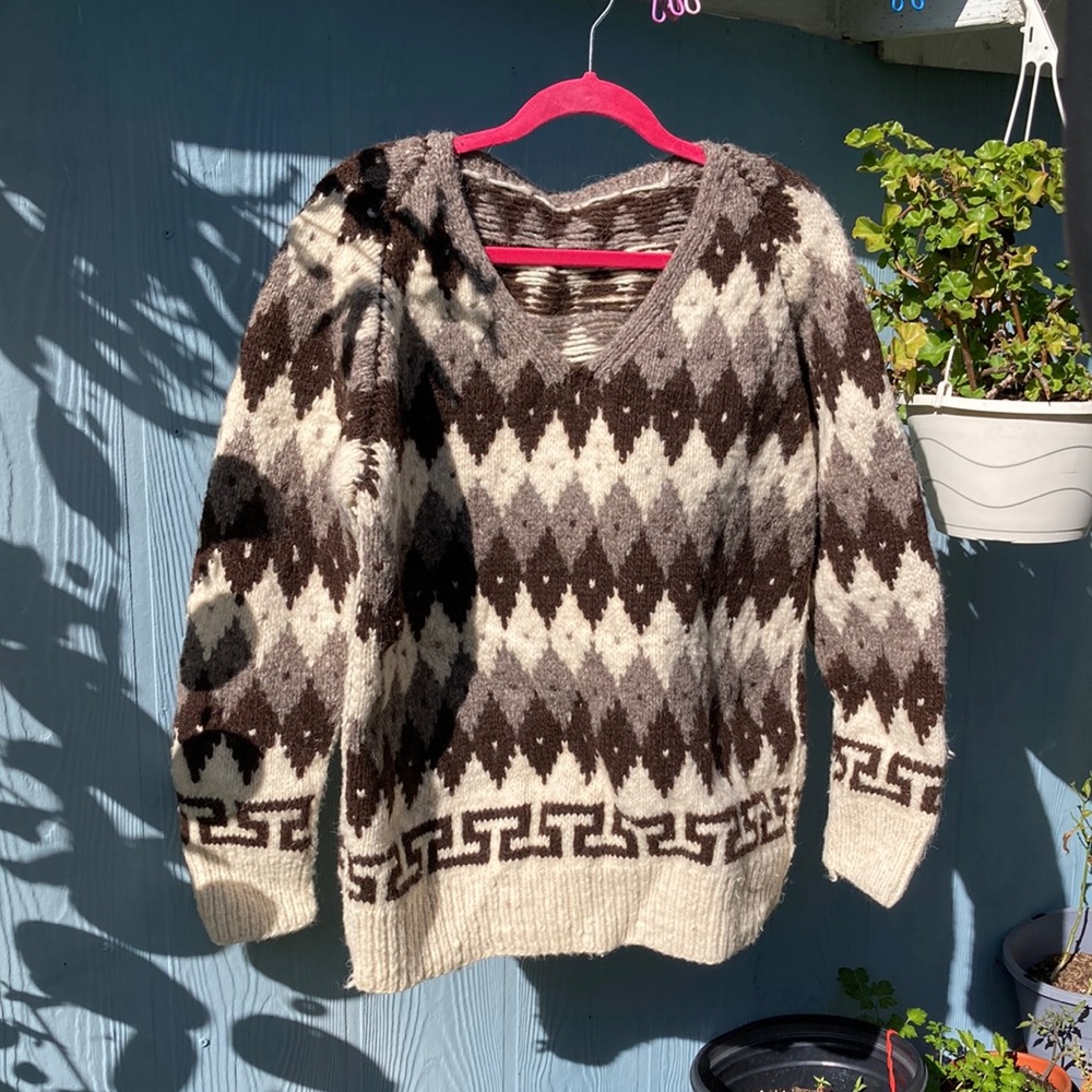 Wool sweater, hand made, non smoking house. Non COVID